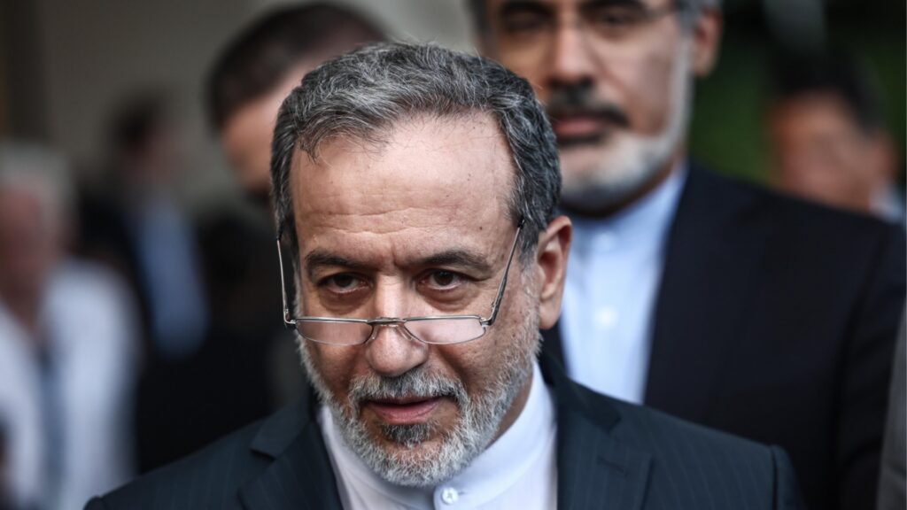 Иран към САЩ: “С пръст на спусъка” за безпрецедентен отговор