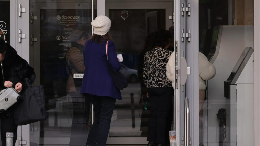 Икономическият пулс на деня: Рекорди, реформи и разногласия на пазарите